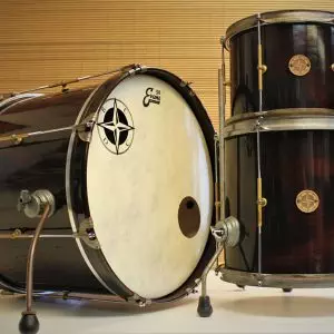 Relic Kit - Distressed Semi-Gloss Cherry Wine